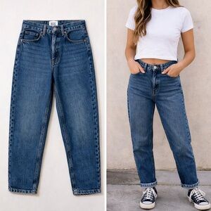 BDG Urban Outfitters Mom High Rise Jeans Blue 25 Vintage Straight Leg Casual NWT